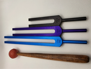 Diapasons Solfège colorés non lestés, lot de 3 avec étui et marteau, fréquence précise - Product Image 3