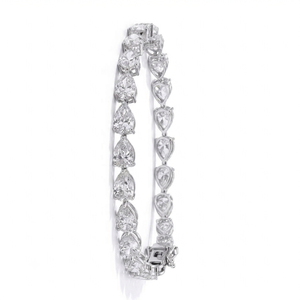 Pulsera de Lujo con Diamantes Cultivados en Laboratorio, Corte Brillante en Forma de Pera, 25 Quilates de Peso Total, Maestría en la Engaste de Diamantes Sostenibles - Product Image 3