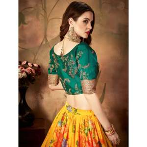 Ensemble Lehenga Choli en organza jaune imprimé pour femmes grandes tailles, pour les festivals - Product Image 3