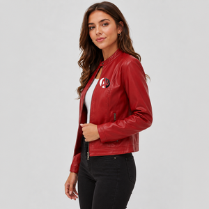 Veste en cuir pour femme au style intemporel, toucher doux et détails haut de gamme, parfaite pour les garde-robes modernes et pour la confiance au quotidien. - Product Image 4