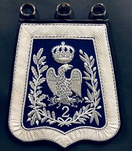 Drapeaux et bannières de luxe brodés avec fixation magnétique, taille et forme personnalisables - Product Image 1