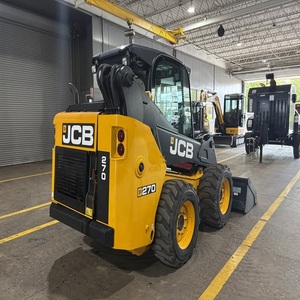 Chargeuse compacte JCB haute performance avec une construction robuste, un système hydraulique performant et des accessoires polyvalents pour le travail - Product Image 4