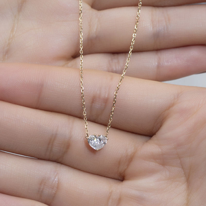 สร้อยคอรูปหัวใจแบบ Dainty Toi et Moi ประดับเพชรคู่ ทองคำโรสโกลด์ 18K เพชรทรงลูกแพร์เพาะเลี้ยง 0.25 กะรัต VVS2 รับรองโดย IGI - Product Image 2