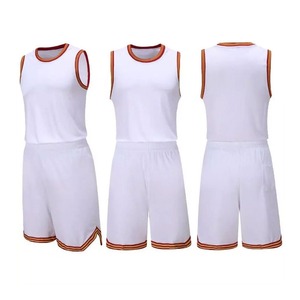 Ensembles d'uniformes de basketball pour hommes en tissu respirant et confortable, taille personnalisée, fabricant professionnel d'uniformes de basketball pour hommes - Product Image 3