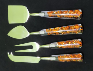 Juego de 4 Cuchillos para Queso Naranja de Alta Calidad, Tenedores de Madera Transparente, Cucharas de Acero Inoxidable y Resina Epoxi, al Mejor Precio, Hermosos para la Cocina - Product Image 3