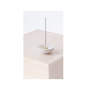 Bandeja artesanal de cemento para incienso, cuenco redondo de hormigón y base de incienso de latón macizo, regalo de lujo para la meditación. - Product Image 1