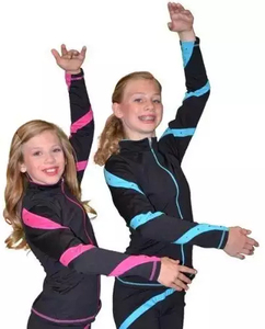 Uniforme de cheerleading pour filles au look sportif avec logo personnalisé pour les événements scolaires et les activités d'équipe - Product Image 5