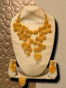 Parure de bijoux de mariage et de fiançailles pour femme AWAIS HOUSE, collier en laiton plaqué or 6 grammes, serti de diamants à griffes, style hip-hop infini - Product Image 3