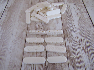 Cuentas espaciadoras de dientes de alce de hueso blanco natural hechas a mano y personalizadas para diseñadores de joyas y reventa en tiendas de abalorios - Product Image 5
