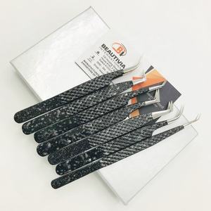 แหนบขนตาปลอมสีเงินแวววาวสีดำสั่งติดฉลากส่วนตัวแหนบแบบมืออาชีพ - Product Image 3