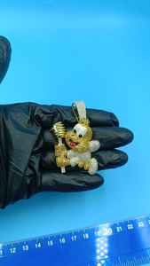 Pendentif Moissanite Buzz The Bee en forme de dessin animé avec argent 925, formes de dessin animé uniques pour pendentifs et breloques de joaillerie fine - Product Image 3