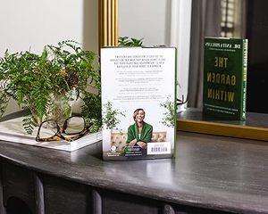 Le jardin intérieur par Dr Anita Phillips, guide anglais de santé émotionnelle et de développement personnel, édition Peperback - Product Image 5