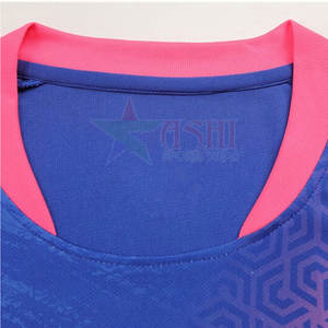 Uniforme de Fútbol para Equipo Deportivo 2026, Nuevo Diseño Personalizado, Talla Grande, 100% Poliéster - Product Image 3