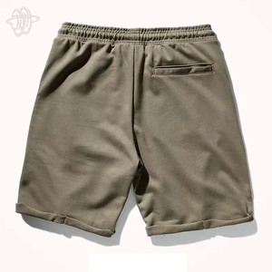 Shorts Bermuda en coton vert olive pour homme avec cordon de serrage à la taille et poches, style décontracté, couleur unie, coupe mi-haute - Product Image 4