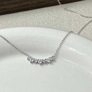 Collier minimaliste pour femme AMBER JEWELS plaqué or 14 carats avec diamant de laboratoire taille brillant rond certifié IGI – Cadeau idéal - Product Image 2