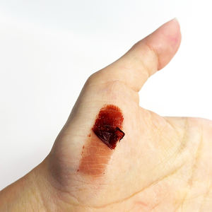 Velo Labial Líquido Vegano Hyalu-Peel con Ácido Hialurónico Hipoalergénico - Product Image 1