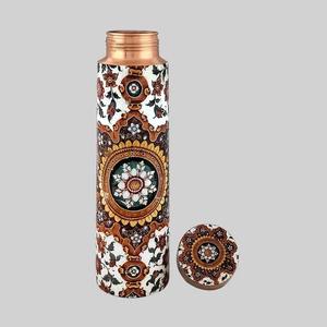 Botella de agua decorativa de cobre con diseño floral oriental, botella portátil de viaje con tapa. - Product Image 1