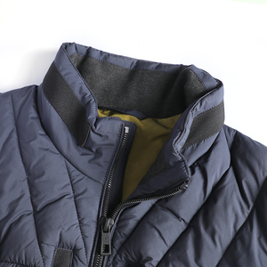 Blouson matelassé pour homme avec impression de logo personnalisé, couleur contrastée, manteau d'hiver rembourré, vêtements de rue décontractés pour homme - Product Image 3