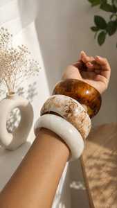 Brazalete de resina de mármol y metal dorado color vino burdeos para mujer, pulsera ancha redonda y gruesa, brillante, joyería de moda, acrílico - Product Image 3