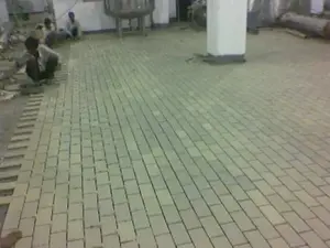 Patrón moderno <span class=keywords><strong>de</strong></span> azulejos blancos para piso <span class=keywords><strong>de</strong></span> metro, diseño minimalista y limpio <span class=keywords><strong>de</strong></span> azulejos cerámicos, textura <span class=keywords><strong>de</strong></span> arquitectura interior, <span class=keywords><strong>fondo</strong></span>. - Product Image 3