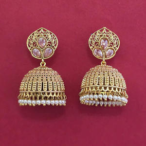 Magnifiques boucles d'oreilles Jhumki de créateur, plaquées or, 233089 - Product Image 1