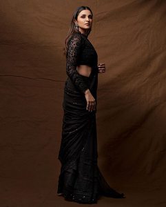 Sari indien de créateur en soie et coton de Bangalore, best-seller, style ethnique chic, avec blouse tendance pour l'exportation, collection exclusive boutique - Product Image 5