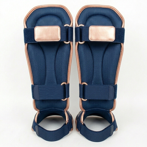 Espinilleras de Cuero Genuino para Muay Thai, MMA, Artes Marciales, Entrenamiento y Sparring, Protección Adecuada, Logotipo Personalizado, ¡Oferta Caliente! - Product Image 4
