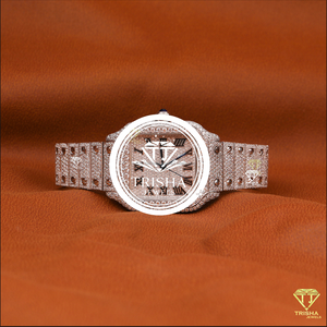 Reloj de Diamantes Moissanite de Alta Gama con Brazalete con Incrustaciones de Piedras Premium, Esfera con Números Romanos y un Atractivo de Lujo Excepcional - Product Image 1