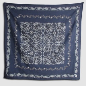 Bandana en coton fait main personnalisé à double impression numérique, meilleur châle carré et hijab d'été avec logo personnalisé, imprimé pour femmes - Product Image 6