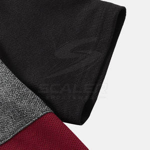 Camiseta informal para hombre hecha en Pakistán, con material suave, corte relajado y apariencia básica, diseñada para un estilo sencillo. - Product Image 4