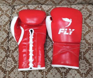 ถุงมือชกมวย Fly SuperLace Pro X 2 สีดำ หนังวัวแท้ คุณภาพสูง กันลื่น ยืดหยุ่น เหมาะสำหรับฝึกซ้อมและแข่งขัน - Product Image 4