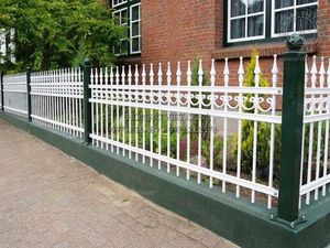 Balustrades en fer forgé galvanisé de qualité supérieure, design personnalisé pour villas, structure en acier robuste, écologique, durable - Product Image 4