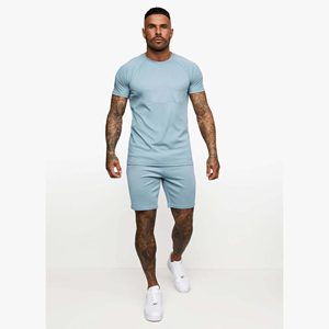 Ensemble t-shirt décontracté bleu marine et short cargo pour homme, col rond, couleur unie, respirant, tenue d'été, vêtements deux pièces - Product Image 1
