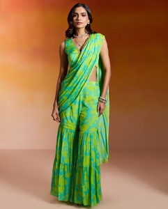 Sari Sharara Estampado en Chinon Verde Lima con Blusa Nakhraali Nomads - Product Image 1