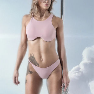 Crop top à col montant tendance pour femme, tenue de pole dance, short taille haute léger, vêtement de performance estival, flexible - Product Image 1