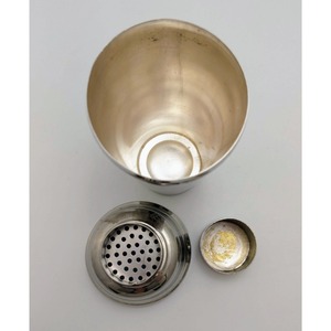 Coctelera de Metal con Diseño de la India Moderna, Ideal para Fiestas Elegantes, con Acabado de Calidad y Funcionamiento Suave - Product Image 4