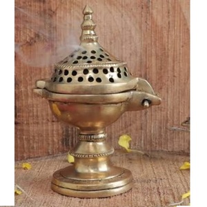 Quemador de Incienso con Acabado Dorado de Diseño Personalizado, Estilo Único, Quemador de Bakhoor Aromático, Hecho a Mano, Decorativo, para Uso en el Hogar y Hoteles - Product Image 5