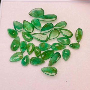 Esmeralda natural de Zambia, corte pera, 19.54 quilates, lote de piedras preciosas de buena calidad, buen brillo, color verde agradable, pulido perfecto para joyería. - Product Image 1