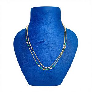 Elegante Collar de Cadena Plateada con Cristales Cuadrados Color Verde Azulado y Perlas, Joyería Minimalista de Moda para Mujer - Product Image 1