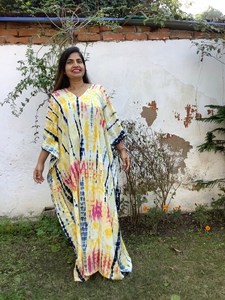 Caftanes de Rayón de Primera Calidad con Teñido Anudado, Suaves y Amigables con la Piel, Tejido Natural, Cintura Ajustada, Largos hasta el Suelo, Corte en A, Ecológicos y a la Moda - Product Image 4