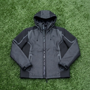 Veste coupe-vent softshell à capuche pour homme, noire et grise, entièrement zippée, pour sports de plein air, avec poches zippées - Product Image 5