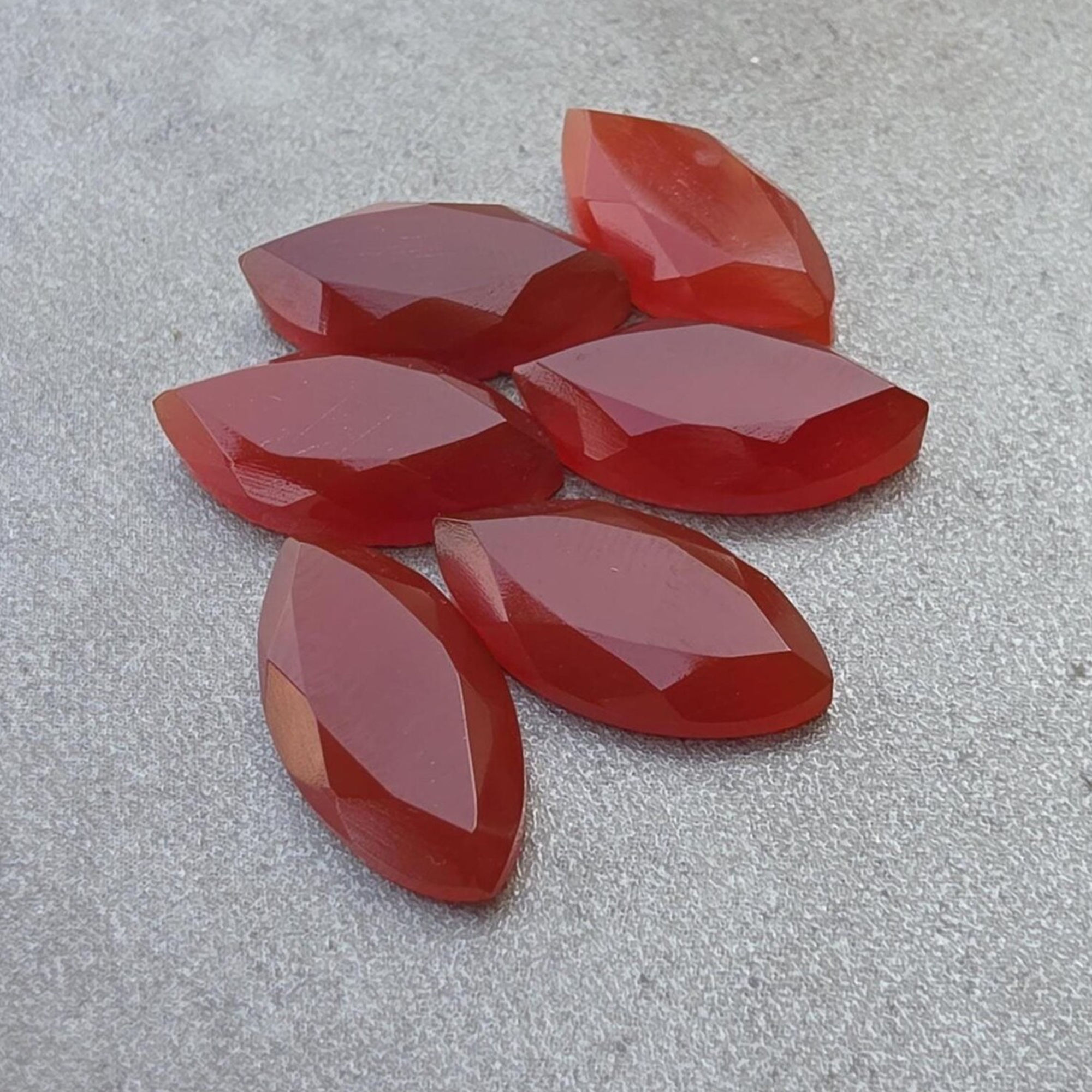 เหมือนในรูป