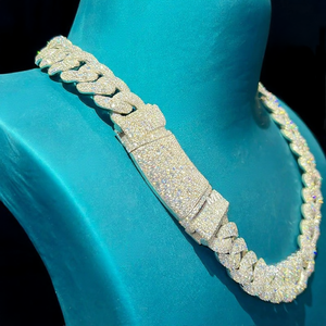 Chaîne cubaine unisexe en argent sterling 925 plaqué rhodium avec breloque en moissanite VVS de luxe, style hip-hop bling - Product Image 3