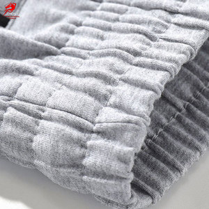 Pantalones cortos casuales de algodón cómodos para hombre, diseñados para días cálidos y actividades diarias, con tela suave y corte relajado. - Product Image 6
