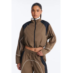 Chaqueta Deportiva Larga para Mujer, Color Marrón Sólido, Estilo Casual Deportivo, con Bloques de Color y Bolsillos Laterales - Product Image 4