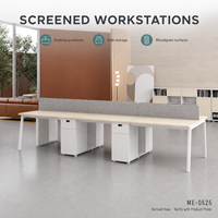 Bureau de travail commercial moderne double face avec dessus imitation bois, écrans d'intimité gris et rangement sur piédestal