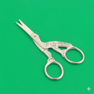 Ciseaux professionnels en acier inoxydable pour la coupe des poils des oreilles, du nez et des sourcils des oiseaux, outil de beauté en acier inoxydable - Product Image 2