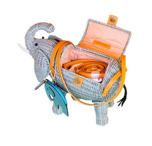 <b>Elephant</b> Shaped Rattan Storage Basket Plant Fiber Material Portable Animal Design <b>Decorative</b> Organizer Blue Color - Product Image 2