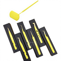 Pince à cils jaune avec revêtement en poudre, pointe en plasma dorée, poignée simple, en acier inoxydable / Ciseaux / Miroir / Emballage en boîte noire