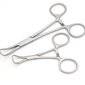 Pinzas Hemostáticas de Acero Inoxidable de Tamaños Personalizados Premium, Instrumento Quirúrgico Manual con Certificación CE Clase II, Marca QSWTITAN - Product Image 1